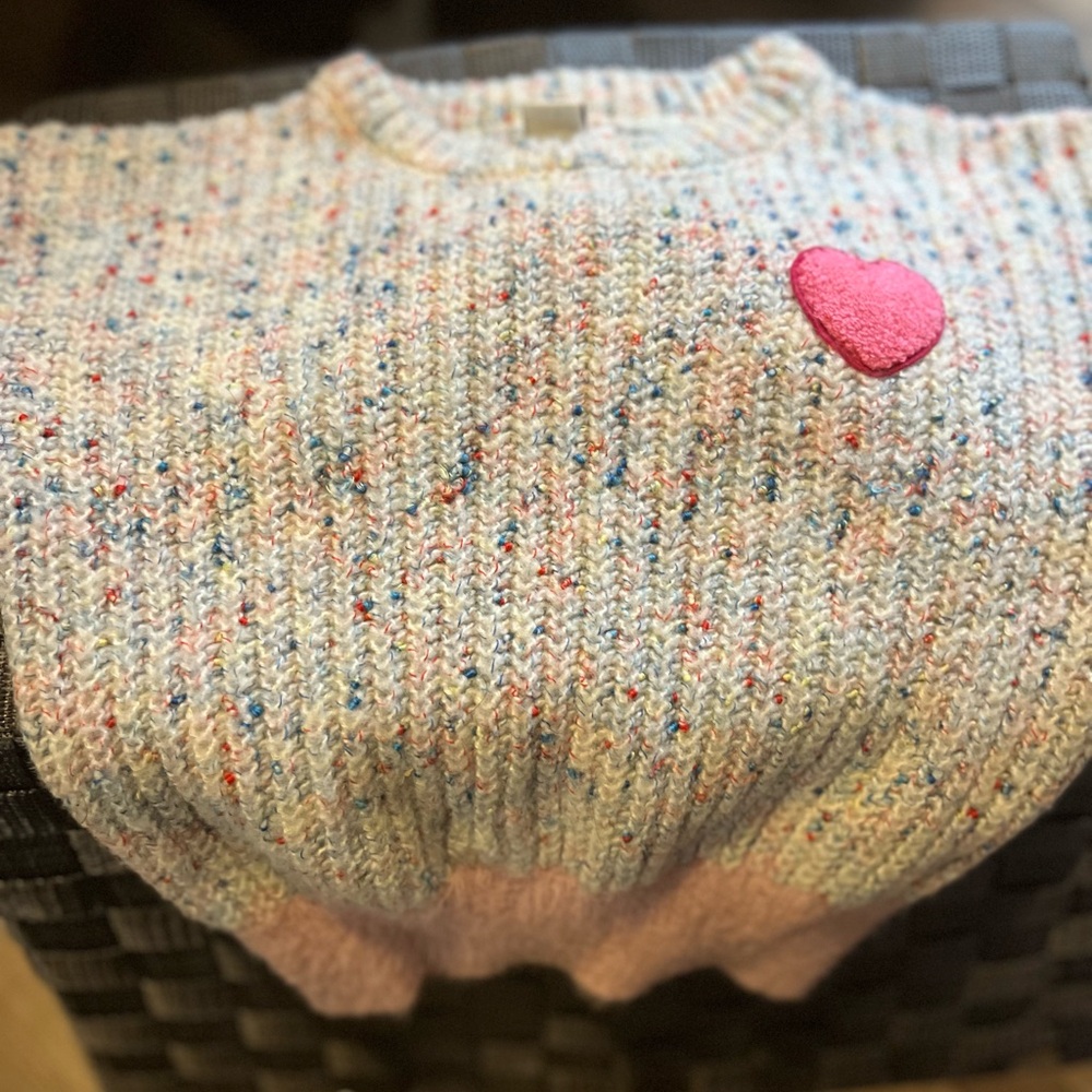 Cute sweater 3-4 yrs for girls